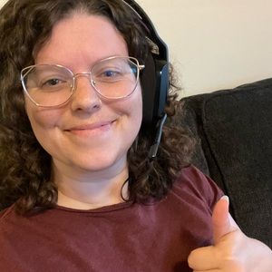 Meet your Posher, Emily